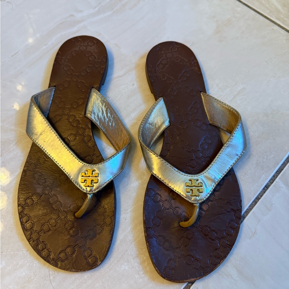 Tory Burch sandals size 7.5 gold